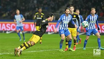 Kết quả bóng đá 20/1: Kagawa giúp Dortmund thoát thua trước chủ nhà Berlin