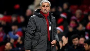 Mourinho ký hợp đồng mới với MU đến năm 2020