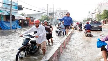 Thời tiết TPHCM 1/2: Trời nắng nhẹ, nguy cơ ngập vì triều cường rằm tháng Chạp