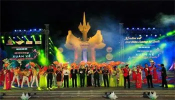 Ấm áp chương trình nghệ Xuân về nơi biên cương Tổ quốc