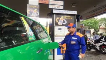 Điểm tin 24h 6/2/2018: TP.HCM kiến nghị chế tài các cơ sở không thực hiện nghiêm việc bán xăng E5
