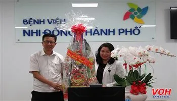 HĐND TPHCM thăm, chúc tết Bệnh viện Nhi đồng Thành phố