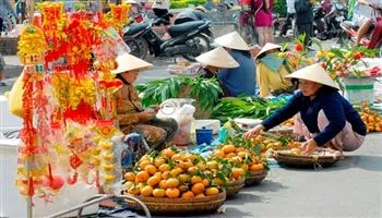 Dự báo thời tiết ngày mai 15/2: Bắc Bộ sáng mưa nhỏ, trưa chiều nắng, Nam Bộ nắng cả ngày