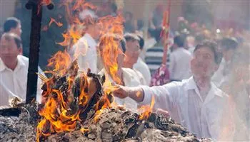 Điểm tin 24h 22/2/2018: Giáo hội Phật giáo Việt Nam đề nghị bỏ tục đốt vàng mã