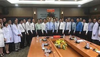 Bí thư Nguyễn Thiện Nhân thăm bệnh viện Đại học Y dược TPHCM