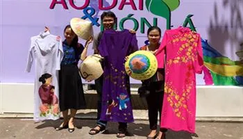 Hội thi Vẽ trang trí áo dài, nón lá 2018