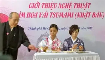Nghệ thuật độc đáo từ cách làm hoa vải Tsumami của Nhật Bản