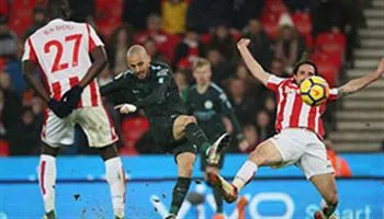 Kết quả Ngoại hạng Anh 13/3: Thắng dễ Stoke City, Man City tiến gần ngôi vô địch