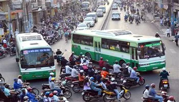 Giảm số chuyến xe buýt tuyến 24