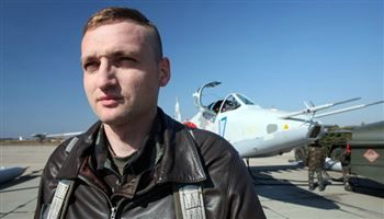Phi công Ukraine bị tố bắn rơi MH17 tự sát