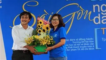 Nhà báo – nhà thơ Phan Hoàng với Sài Gòn ngọt từ da thịt ngọt ra”