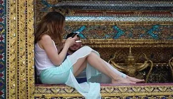 Người Thái phản ứng mạnh khi du khách xúc phạm nơi linh thiêng