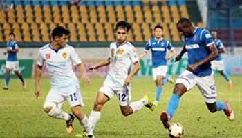 ​Kết quả V-League 2018 ngày 1/4: ĐKVĐ Quảng Nam thảm bại, Bình Dương cắt mạch thắng Hà Nội