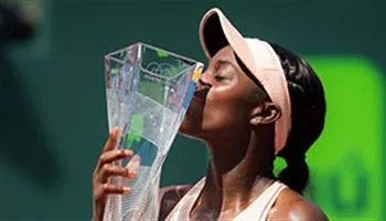 Miami Open 2018: Đánh bại Ostapenko, Stephens vô địch đơn nữ