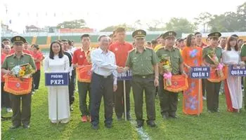 Sắp xếp lại ngành công an theo hướng “Bộ tinh, tỉnh mạnh, huyện toàn diện, xã bám cơ sở”