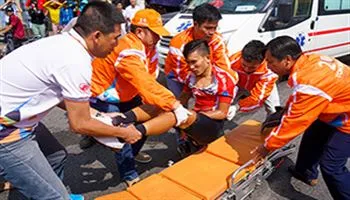 Thêm tay đua đội TPHCM chấn thương phải bỏ cuộc
