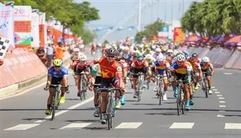 Cúp Truyền hình TPHCM 2018: Tay đua Quân khu 7 Trần Nguyễn Duy Nhân lần đầu tiên thắng chặng