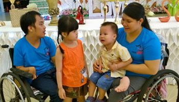 Vẻ đẹp vầng trăng khuyết