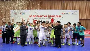 Trao thưởng 300 triệu đồng cho nhà vô địch Giải futsal quốc gia 2018