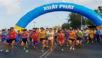Gần 1000 VĐV hào hứng tranh tài ở giải việt dã Báo Bà Rịa - Vũng Tàu 2018