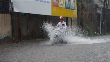 Dự báo thời tiết hôm nay 5/5: Cuối tuần mưa dông nhiều