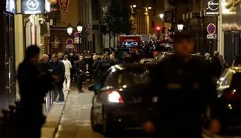 Khủng bố bằng dao gây thương vong 5 người ở thủ đô Paris