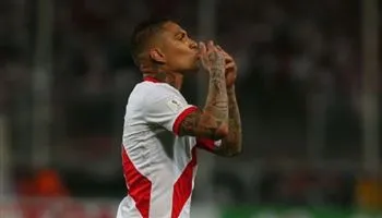 Thủ quân tuyển Peru Paolo Guerrero tan vỡ giấc mơ World Cup