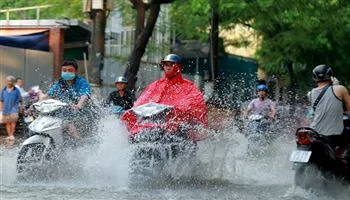 Dự báo thời tiết 3 ngày từ 22/5 - 25/5: Đề phòng mưa lớn kèm tố lốc