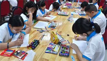 Thi vẽ với chủ đề “Vẻ đẹp của nước Australia”