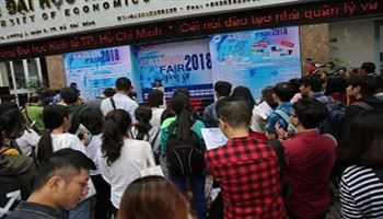 Ngày hội nghề nghiệp sinh viên TPHCM 2018: Khoảng 3.000 CV được tiếp nhận