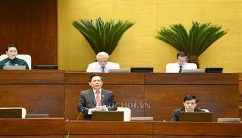 Bộ trưởng Giao thông Vận tải trả lời nhiều vấn đề chưa thỏa đáng!