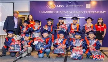 AEG tổ chức lễ trao chứng chỉ Cambridge cho các học viên xuất sắc