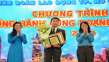 Tuyên dương 40 doanh nghiệp tiêu biểu