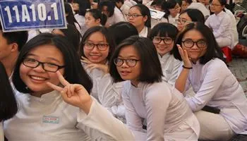 Hơn 20.000 học sinh trượt lớp 10 công lập sẽ học ở đâu?