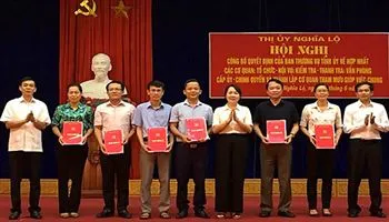 Địa phương đầu tiên hợp nhất cơ quan đảng và chính quyền 