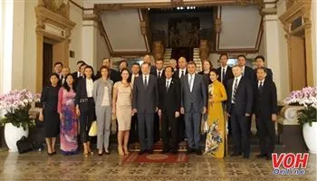 TPHCM và Saint Peterburg triển khai ký kết quan hệ hợp tác