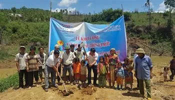 Nối đôi bờ vui tại cổng trời Tây Nguyên