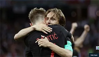 Người không phổi Rakitic và Modric đưa Croatia vào chung kết World Cup 2018