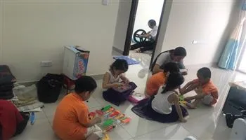 Quỹ An toàn giao thông TCF tặng căn hộ tiện ích cho gia đình sinh 5