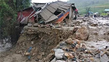 Số người chết và mất tích do mưa lũ tăng lên 34 người