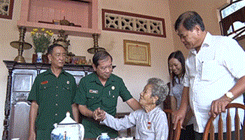 Chúng con về với Mẹ