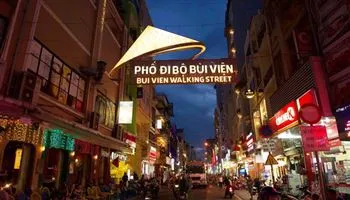 TPHCM sẽ nghiên cứu mở rộng phố đi bộ Bùi Viện