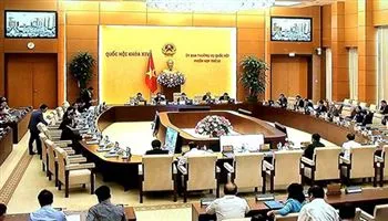 Nghiên cứu, hoàn thiện các dự án luật