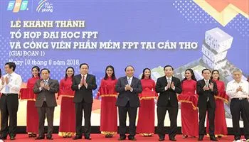 Khánh thành giai đoạn 1 tổ hợp Đại học và Công viên phần mềm FPT