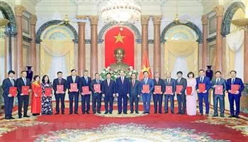 Tường hợp đặc biệt được bổ nhiệm Đại sứ quá tuổi qui định