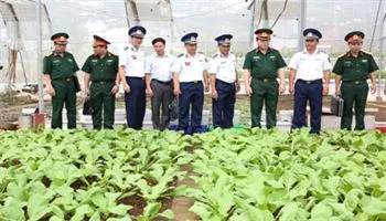 Kiểm tra việc thực hiện Phong trào Toàn dân đoàn kết xây dựng đời sống văn hóa tại Cảnh sát biển 3