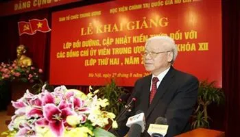 Khai giảng lớp thứ hai bồi dưỡng, cập nhật kiến thức cho các Ủy viên Trung ương Đảng