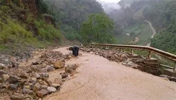 Mưa lớn tại khu vực Tây bắc Bắc bộ do ảnh hưởng bởi vùng áp thấp