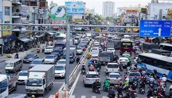 Nghỉ lễ 2/9 dài ngày, người dân tranh thủ rời Thành phố