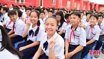 Ngoài học, mỗi học sinh phải chơi tốt một môn thể thao